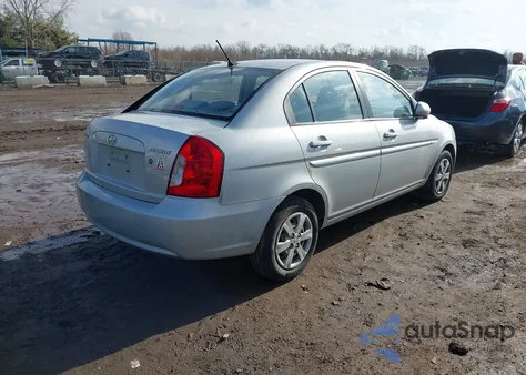 2010 Hyundai Accent Gls z USA, uszkodzony, nr VIN KMHCN4AC6AU428708